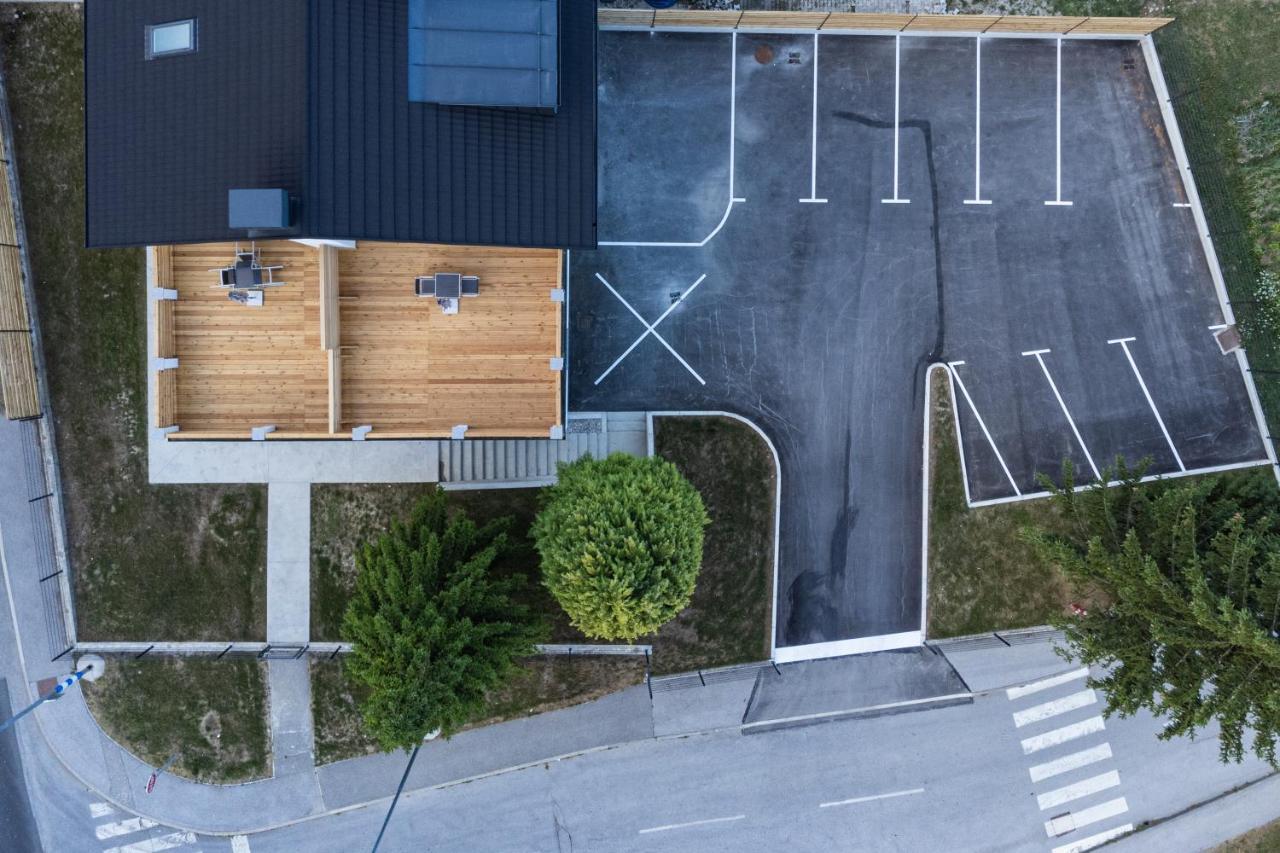 Apartmán Apartmaji Mise Mezica Exteriér fotografie
